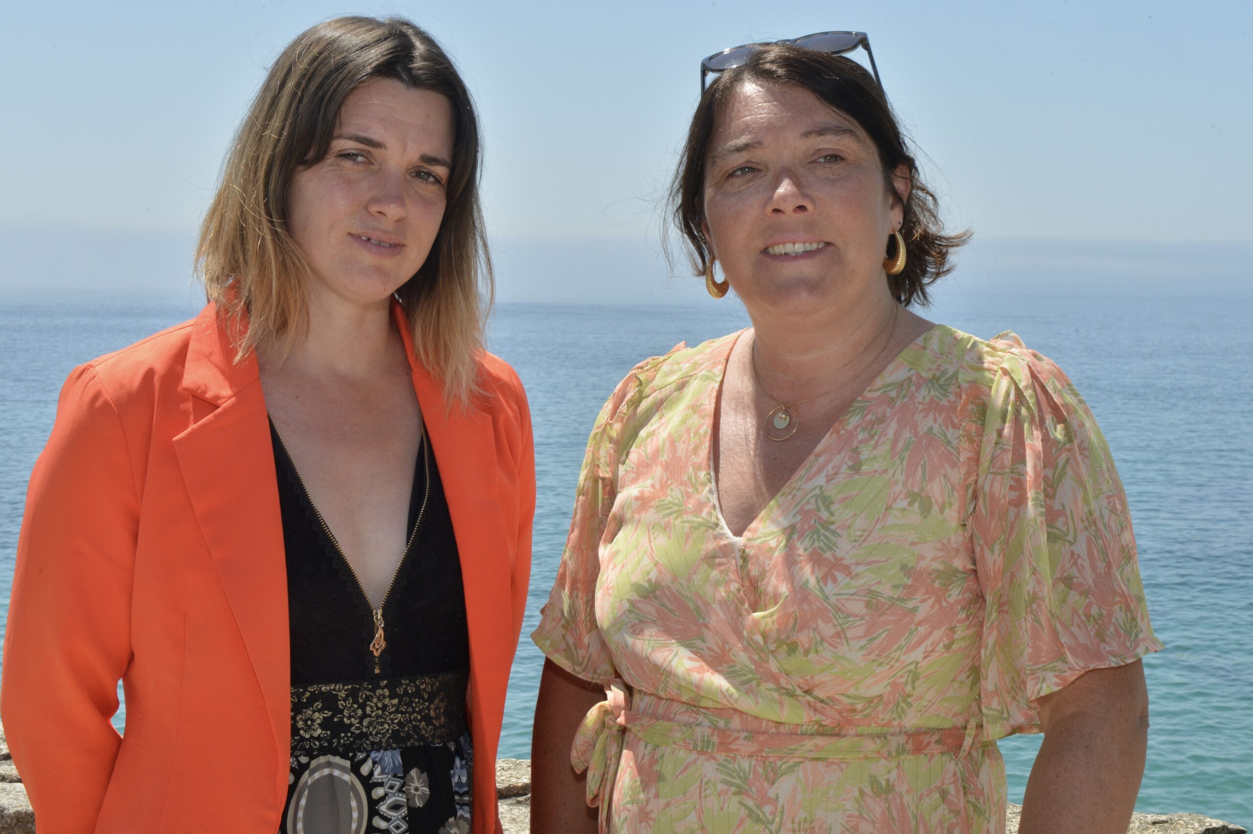Sophie et Lucile, fondatrices d'Amara Gardiennage sur la Costa Blanca